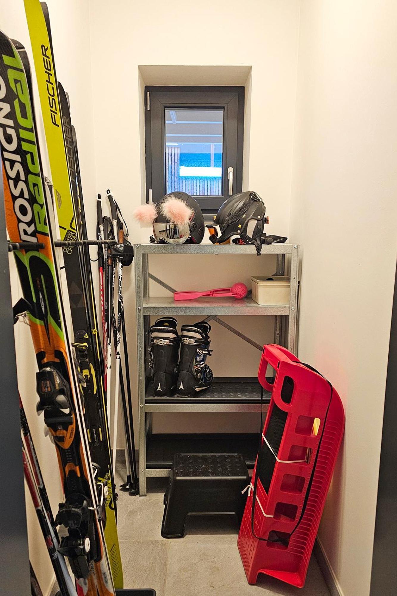 Enjoyharrachov - Atraktivni Klidny Klimatizovany Apartman 20 V Centru Harrachova S Parkovanim, Wifi-Wlan, Sat, Herni Konzoli, Ipad, Netflix Zdarma, Moznosti Dobijeni Auta, Vyhledem Do Zahrady A Na Romanticky Kostelik Bagian luar foto